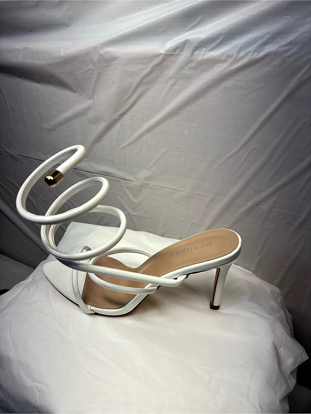 ALDO Alison White Spiral Strap Heels US 7.5 Like New